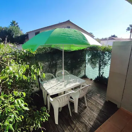 Familiale 4 Pers, Terrasse Et Piscine 아파트